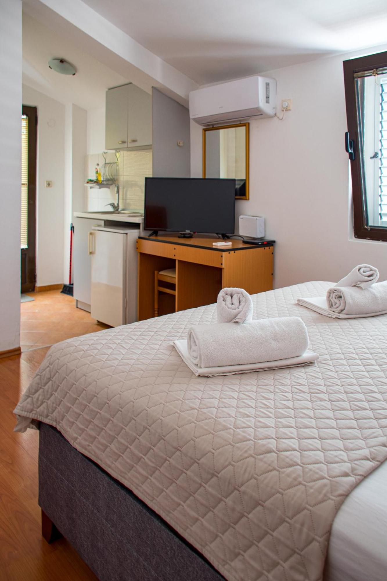 Villa Vojnic Budva Ngoại thất bức ảnh
